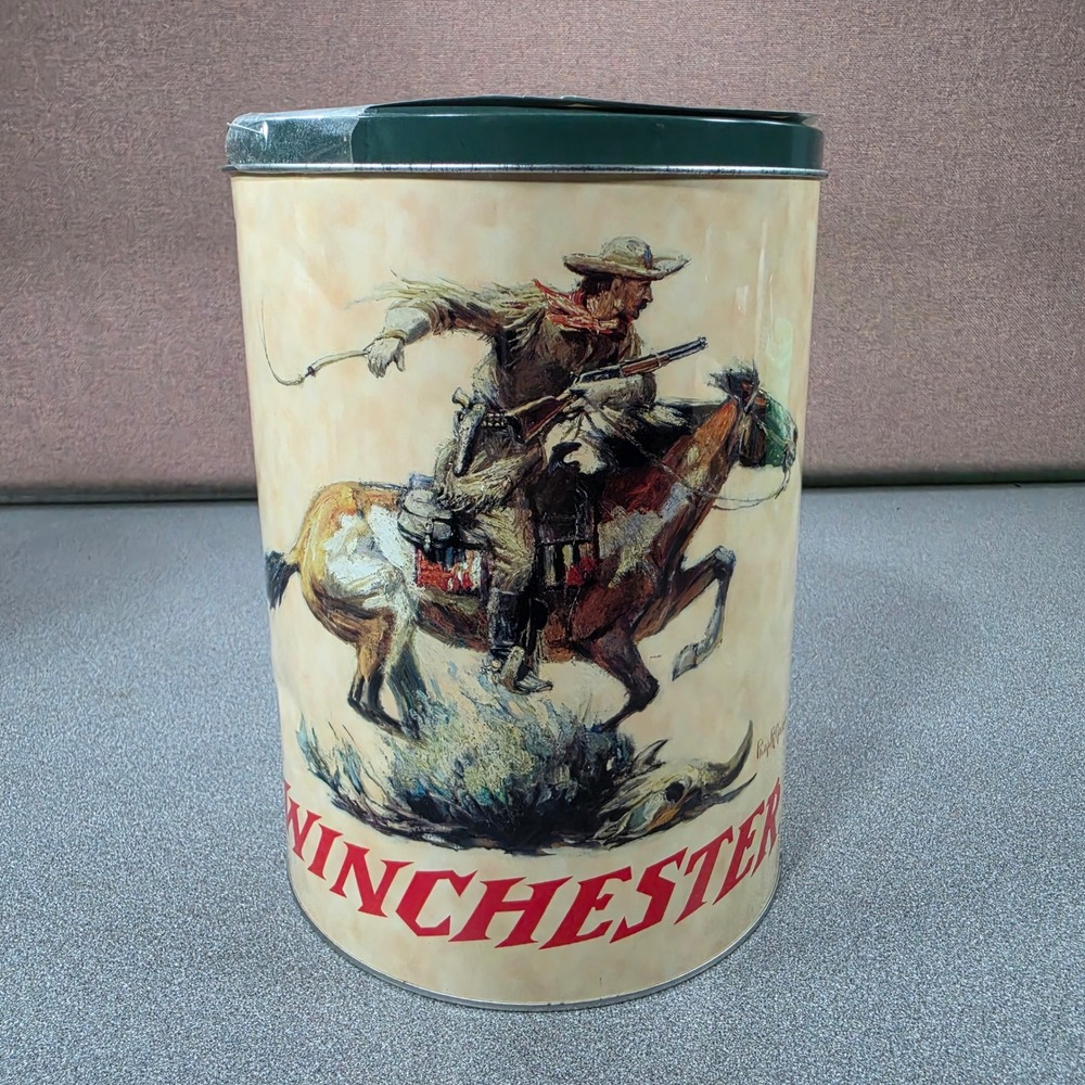 Winchester Fleece Throw Unisex 5x5 Cream Excellent Western Cowboy Tin Blanket